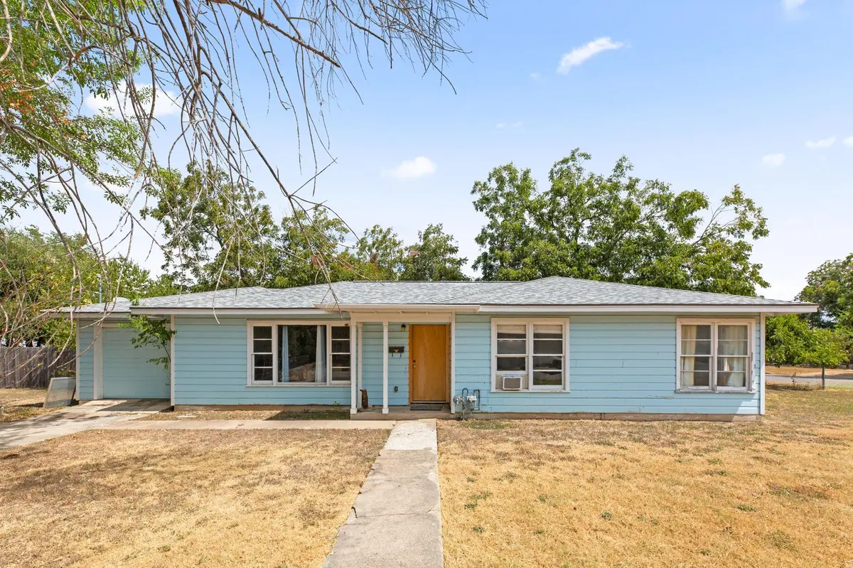 1907 Paige ST, Georgetown, TX 78626