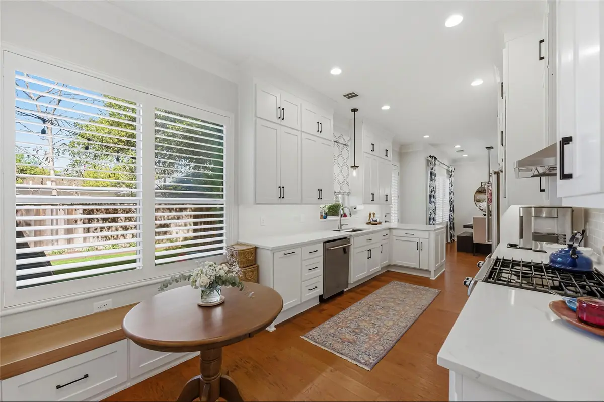 1621 Enfield RD #E, Austin, TX 78703