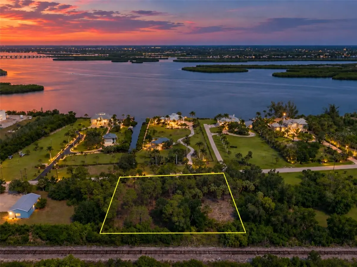 4685 RIVERSIDE DR, Punta Gorda, FL 33982