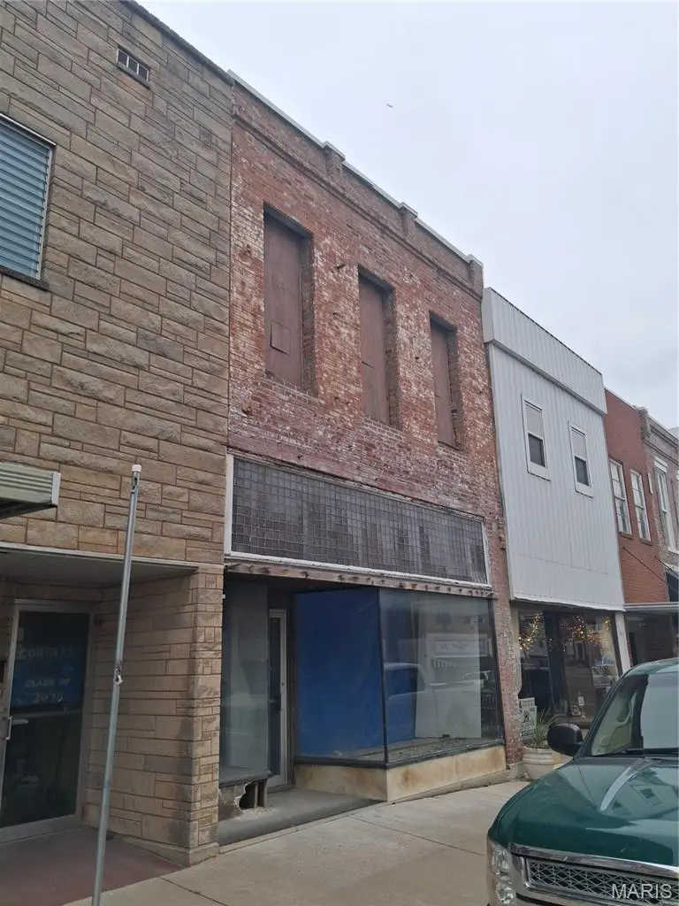 205 N. Main St, Paris, MO 65275