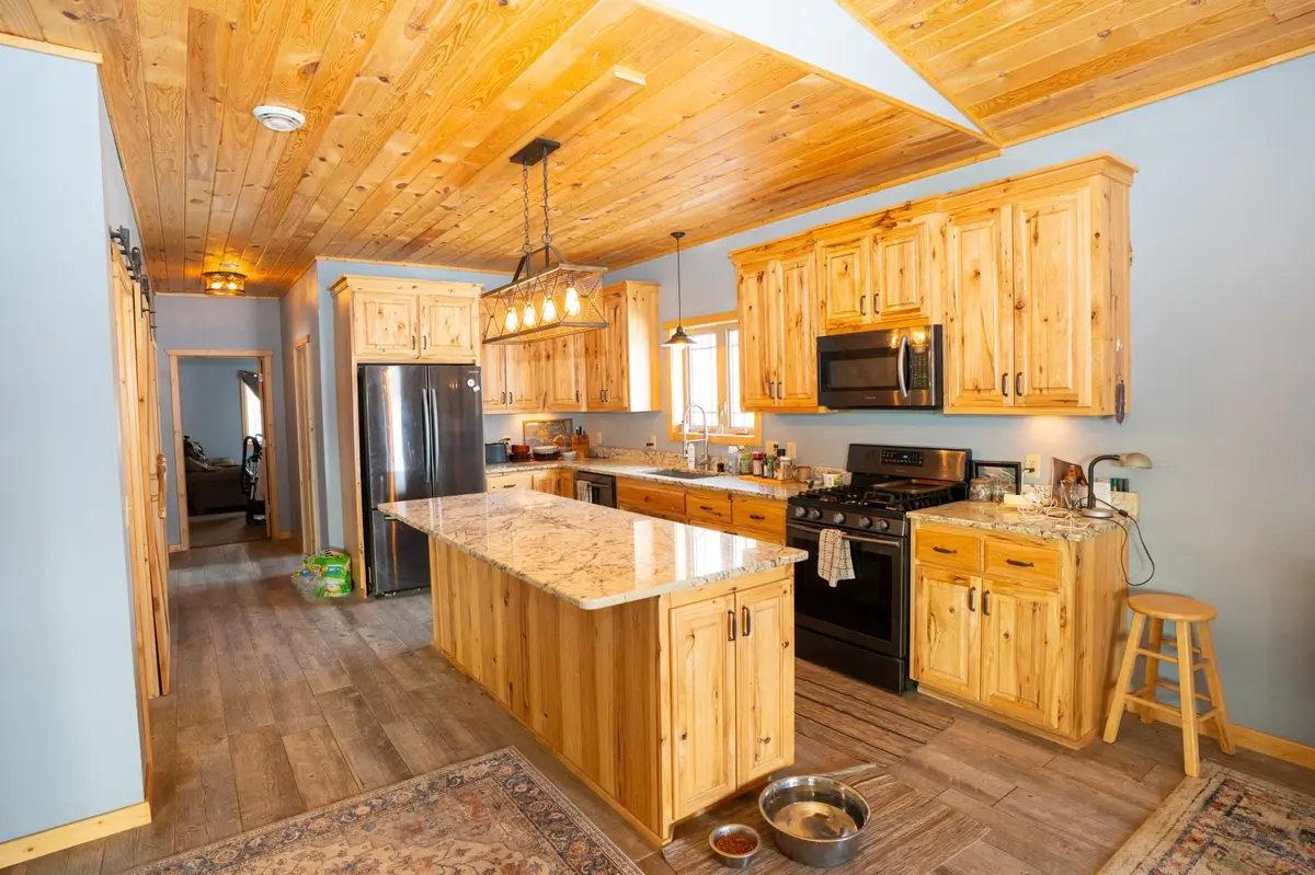 43950 200th AVE, Mcgregor, MN 55760