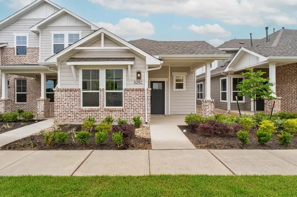 501 Orleanian DR #A, Buda, TX 78610