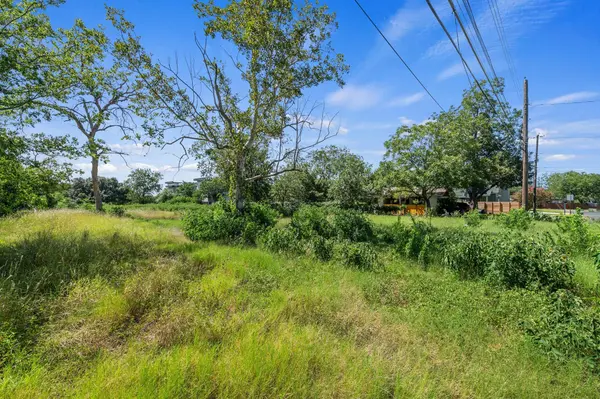 4519 S 3rd ST, Austin, TX 78745