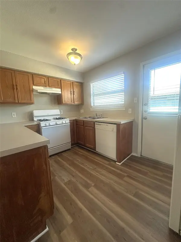 5648 Pinon Vista DR, Austin, TX 78724