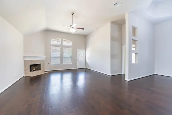 8258 Arezzo DR, Round Rock, TX 78665