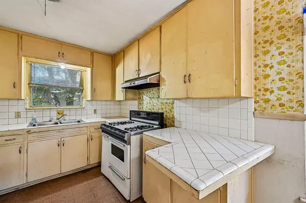 5107 Brookdale LN, Austin, TX 78723