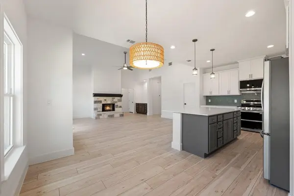 4 Dalewood DR, Wimberley, TX 78676