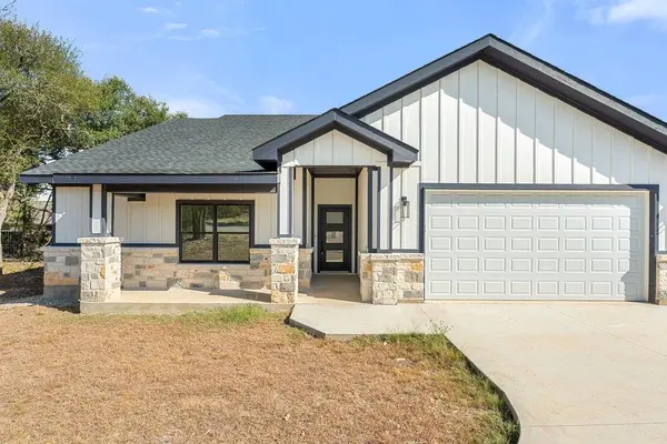 4 Dalewood DR, Wimberley, TX 78676