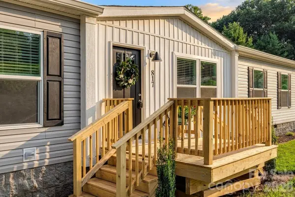 817 Jupiter RD, Weaverville, NC 28787