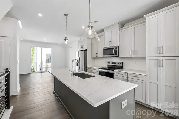 1128 Kokomo LN #67, Charlotte, NC 28206