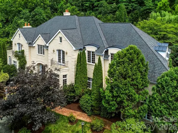 150 Rainbow View DR, Fletcher, NC 28732