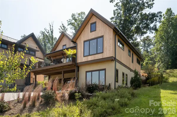 6 River RUN, Asheville, NC 28804