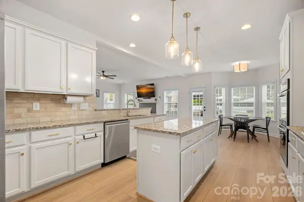 2071 Feldspar DR, Davidson, NC 28036