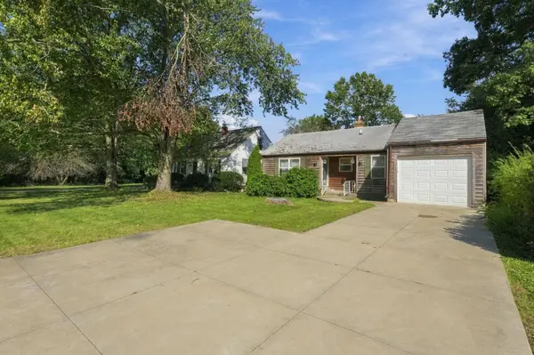 19737 Gilmer ST, South Bend, IN 46614