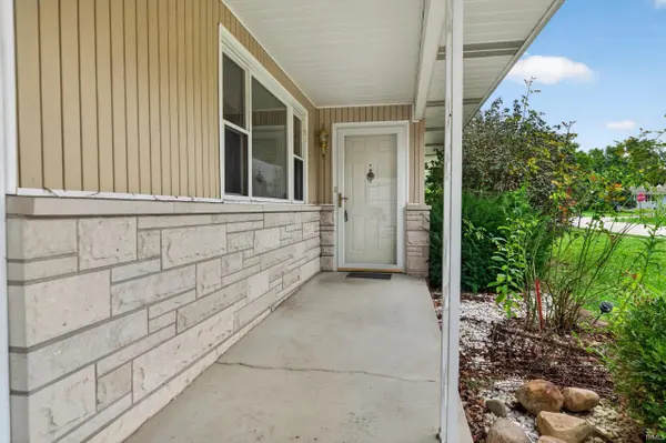 1205 HOLMAN DR, Marion, IN 46952
