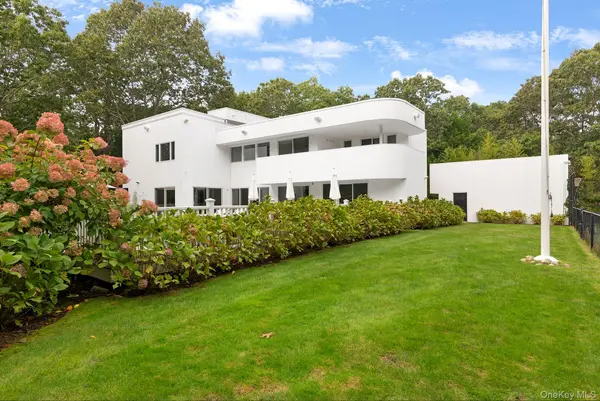 7 Quarty CIR, East Hampton, NY 11937