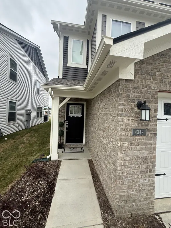 4642 Garden Trace DR, Indianapolis, IN 46268