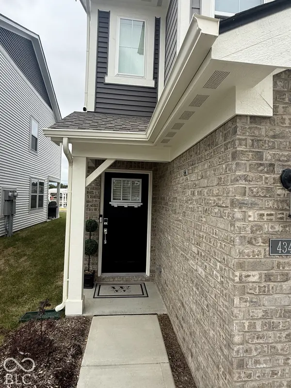 4642 Garden Trace DR, Indianapolis, IN 46268