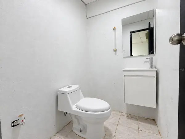 CARR. #2 KM 42.1 LOCAL #3 COMERCIAL BO. ALGARROBO, Vega Baja, PR 00693