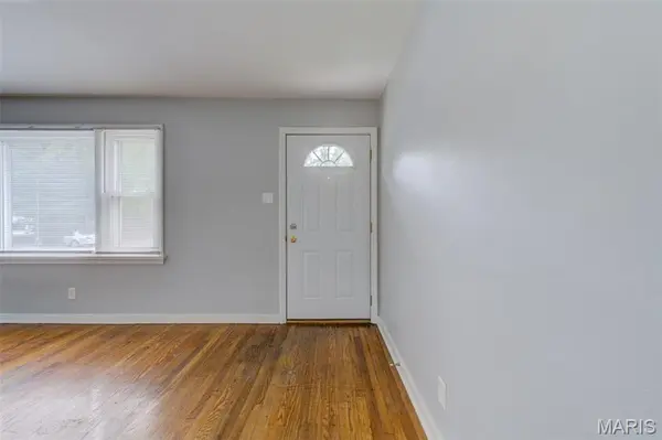 325 S Marguerite AVE, St Louis, MO 63135