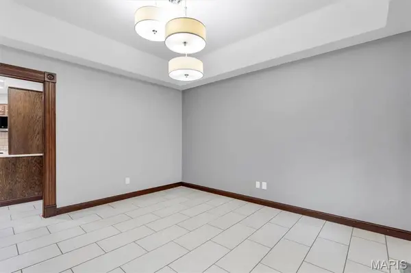 847 Pebblefield TER, Manchester, MO 63021
