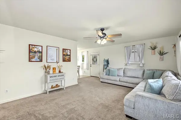 2842 Plato PL, De Soto, MO 63020