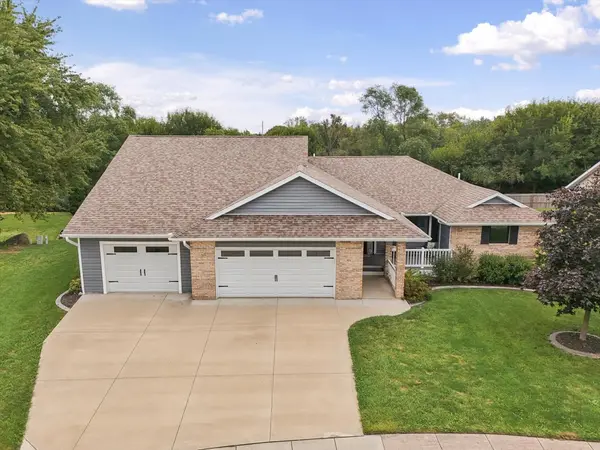 808 Cedar Ridge CT, Mahomet, IL 61853