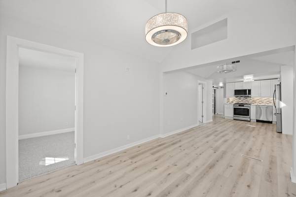 6130 S Narragansett AVE, Chicago, IL 60638