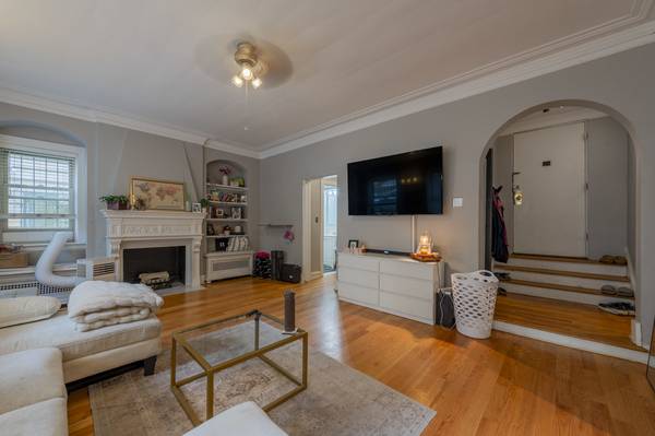 2730 N PINE GROVE AVE #G, Chicago, IL 60614