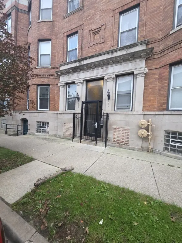 231 E 59th ST #1, Chicago, IL 60637