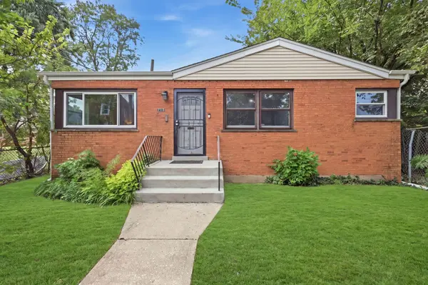 9810 S Loomis ST, Chicago, IL 60643