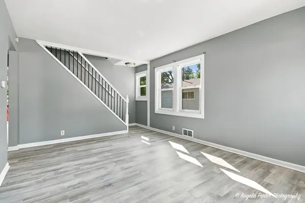1621 ROUND LAKE DR, Round Lake Beach, IL 60073