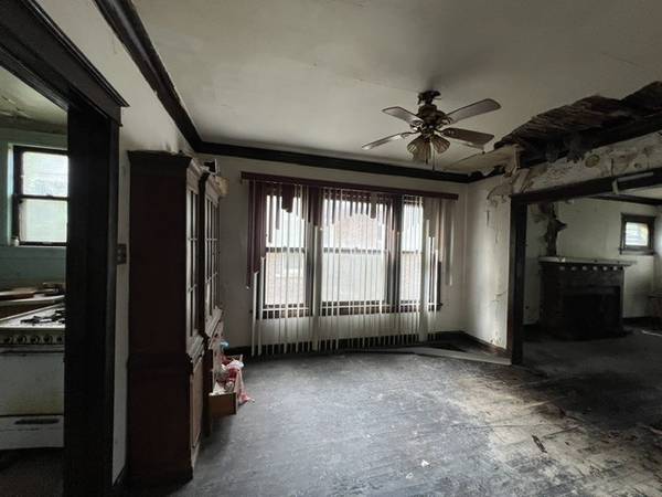 8253 S Kimbark AVE, Chicago, IL 60619