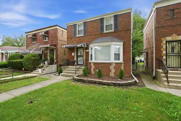 8113 S Campbell AVE, Chicago, IL 60652