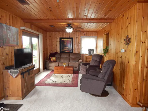 5172 80th, Montezuma, IA 50171