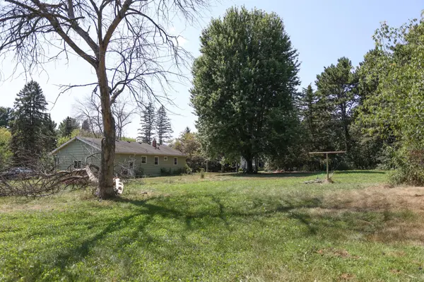 W9806 805th AVE, River Falls, WI 54022