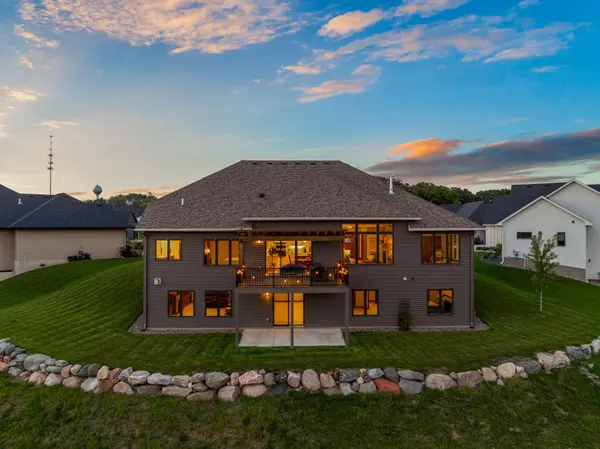 27291 Elle CIR, Elko New Market, MN 55020