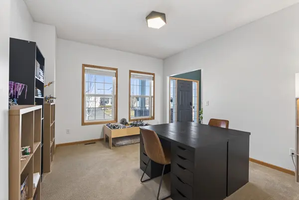 9465 Glacier RD, Minnetrista, MN 55375