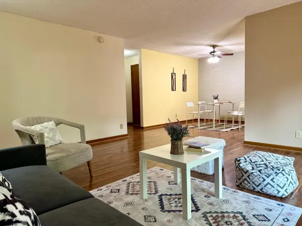 7 Crusader AVE E #D, West Saint Paul, MN 55118