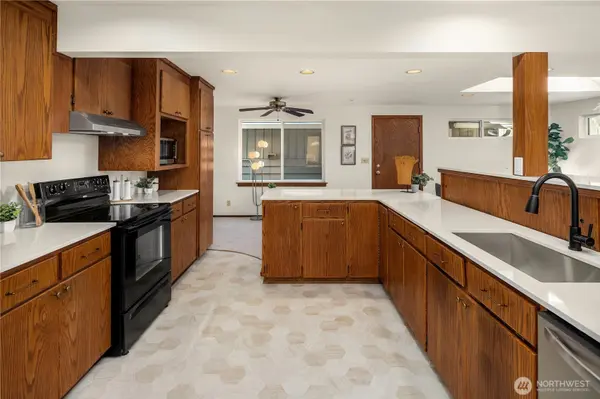 570 SE Andrews ST, Issaquah, WA 98027