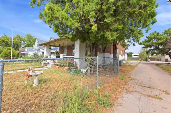 510 W Sherman Ave, Hutchinson, KS 67501