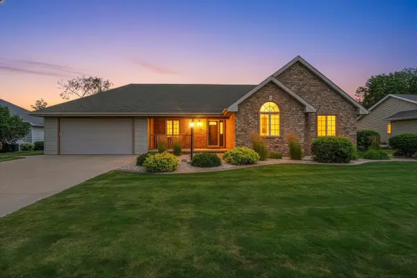 N9432 LOGAN LN, Appleton, WI 54915