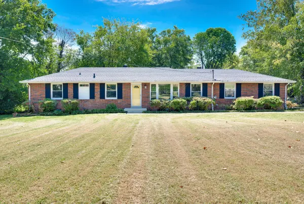 570 Joyce Ln, Nashville, TN 37216