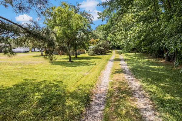 7898 Highway 41 #N, Adams, TN 37010