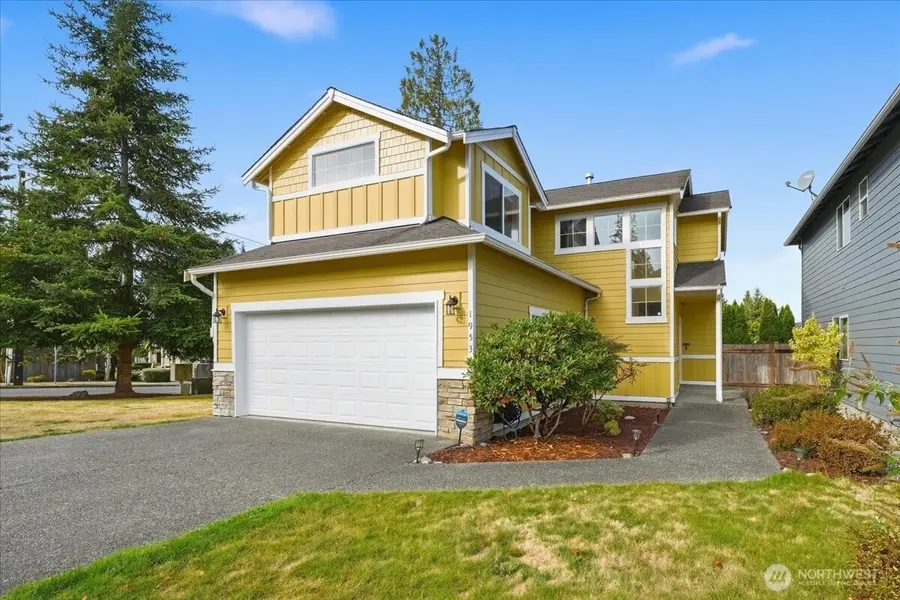 19530 25th DR SE, Bothell, WA 98012