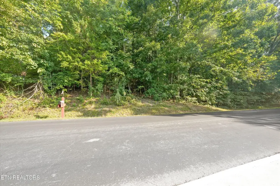 103 Oostagala Drive, Loudon, TN 37774