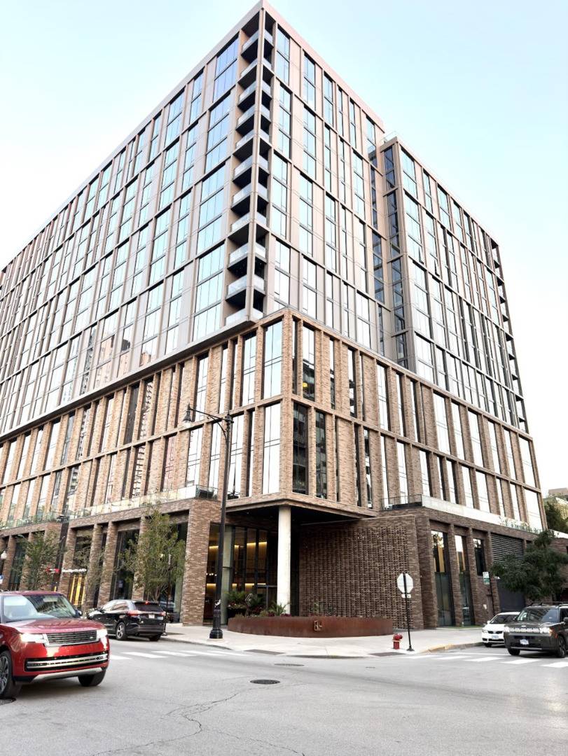 855 W Madison ST #1609N, Chicago, IL 60607