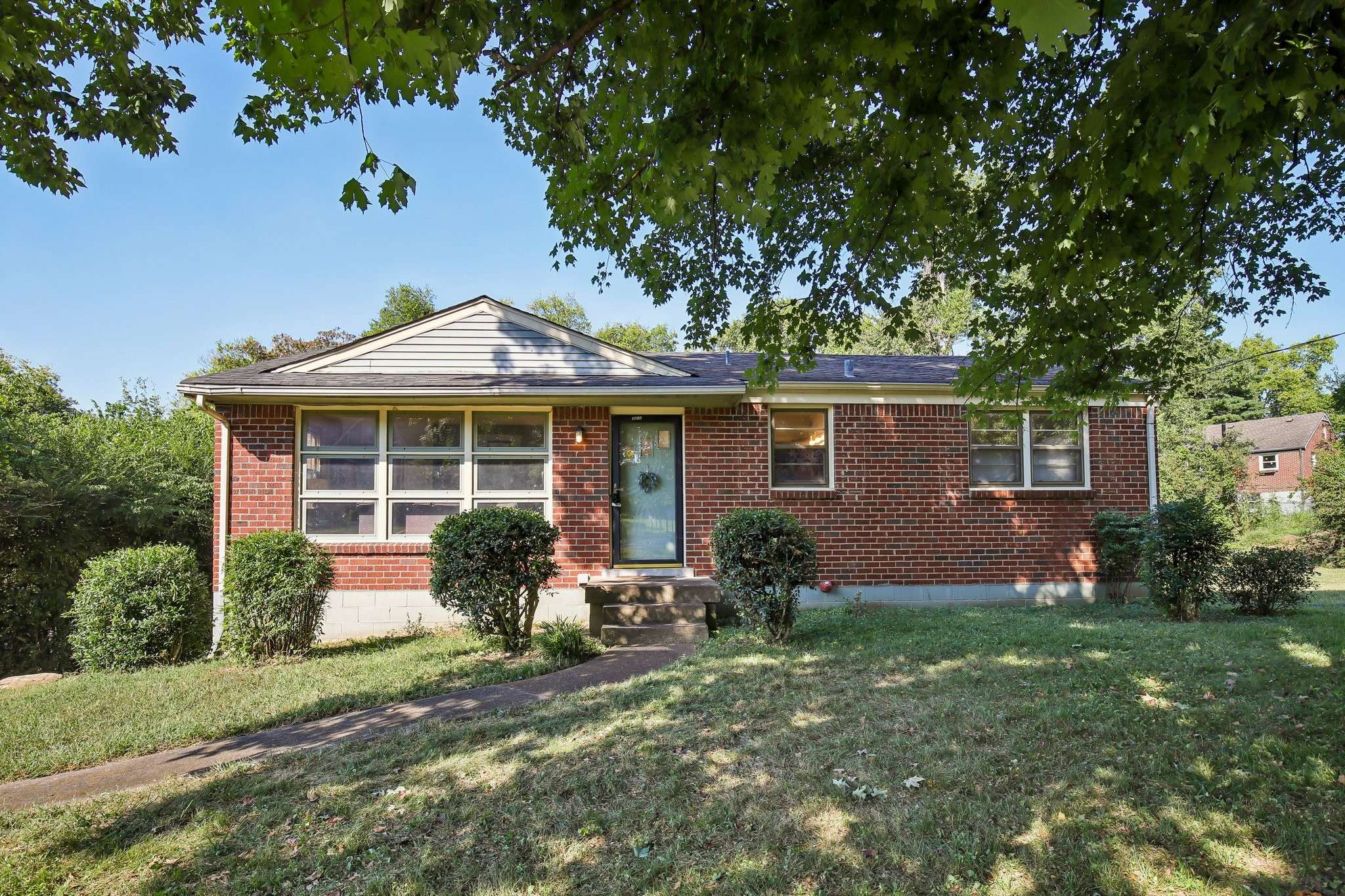2014 Warden Dr, Nashville, TN 37216