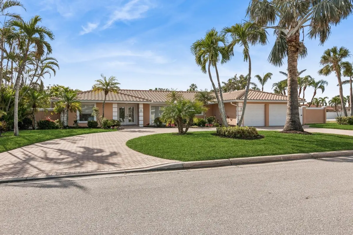 531 N SPOONBILL DR, Sarasota, FL 34236