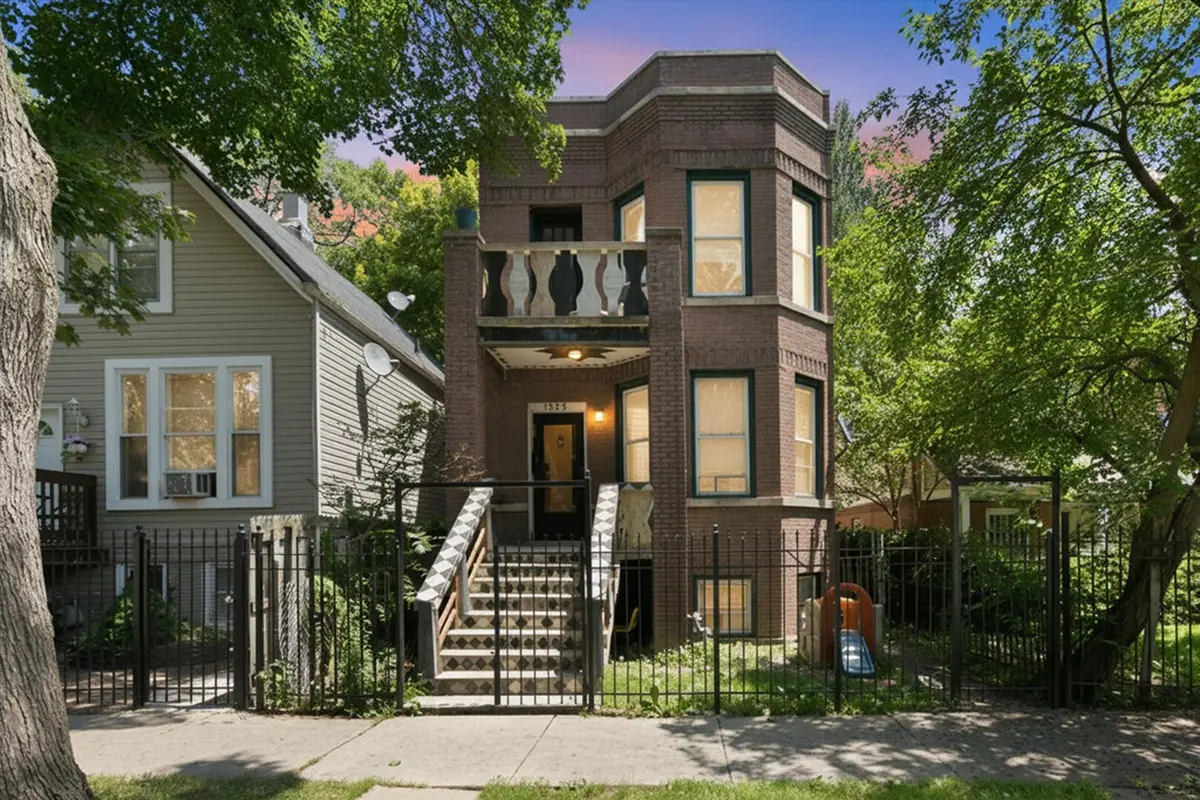 1925 N Keystone AVE, Chicago, IL 60639
